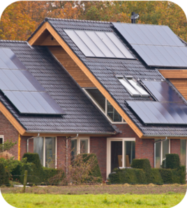 Haus mit PV-Modulen